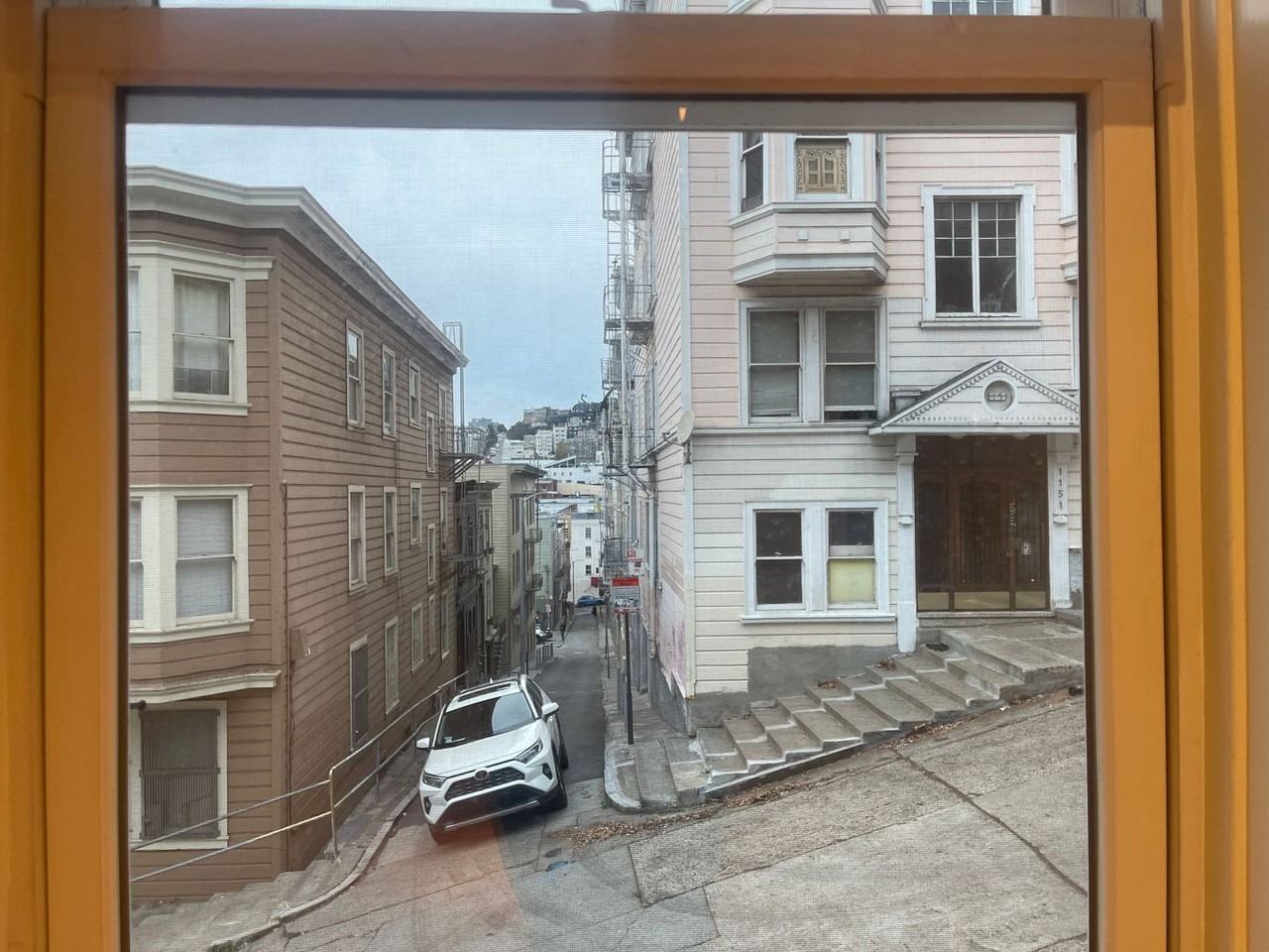 1154 Kearny St - Photo 3 of 31