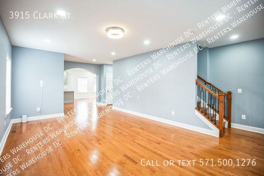 3915 Clark St - Photo 3 of 31