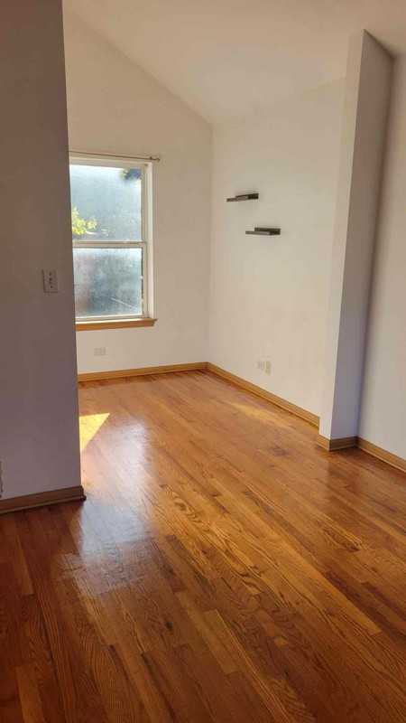 1322 E 72nd Pl - Photo 6 of 11