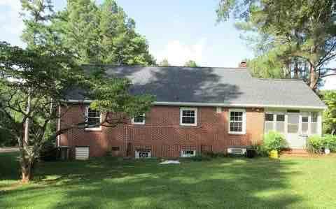 319 Graham St - Photo 2 of 14