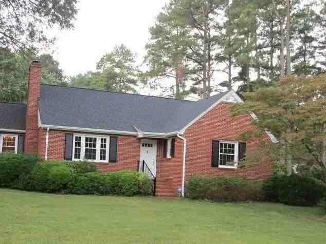 319 Graham St - Photo 3 of 14