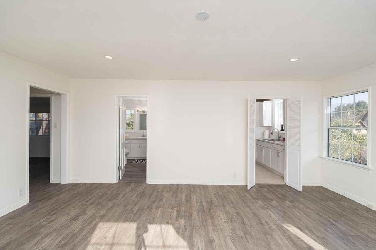 1411 1/2 S 8th Ave - Photo 5 of 20