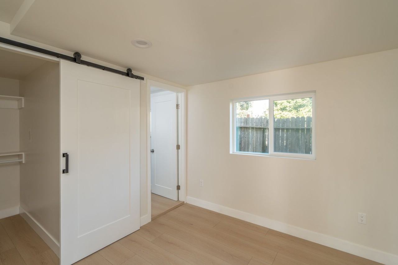 1411 S 8th Ave #B - Photo 7 of 21