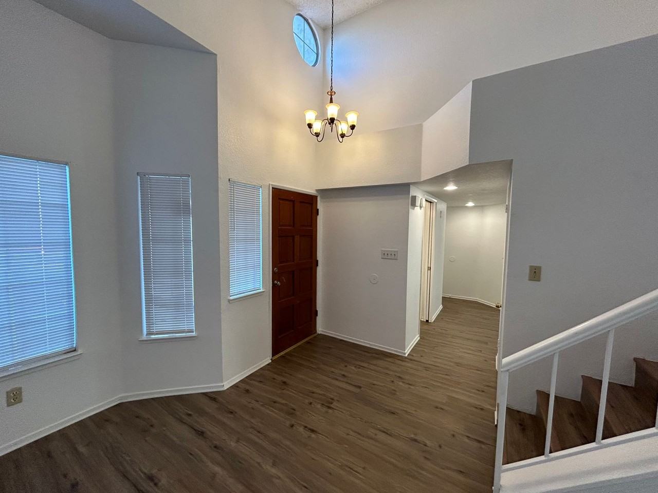 7921 Cold Creek Ct - Photo 2 of 18