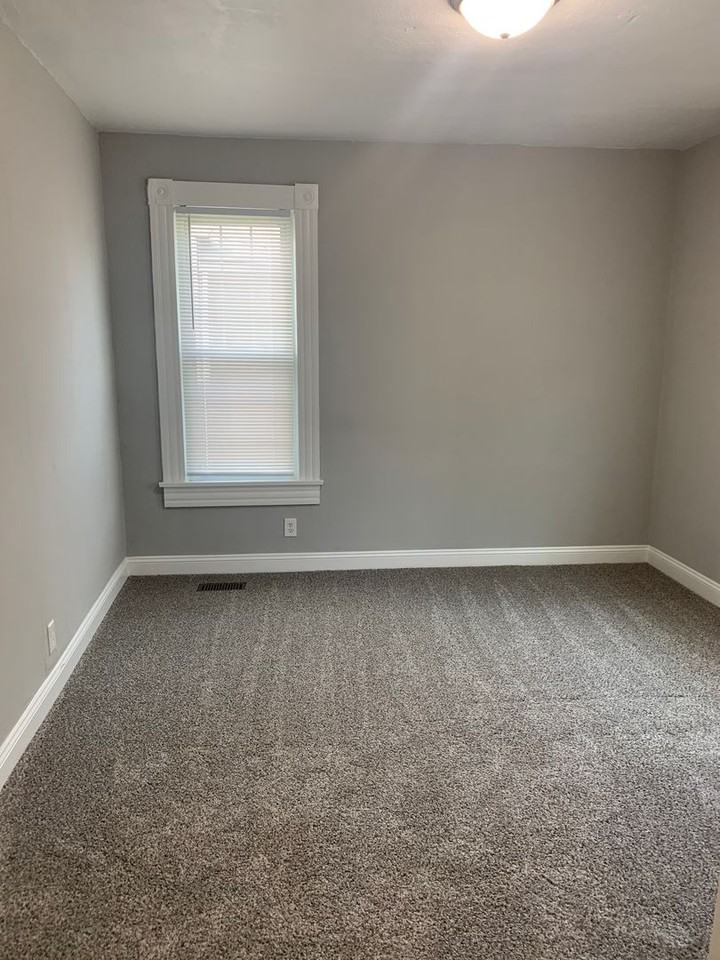 6424 Carnegie St - Photo 3 of 9