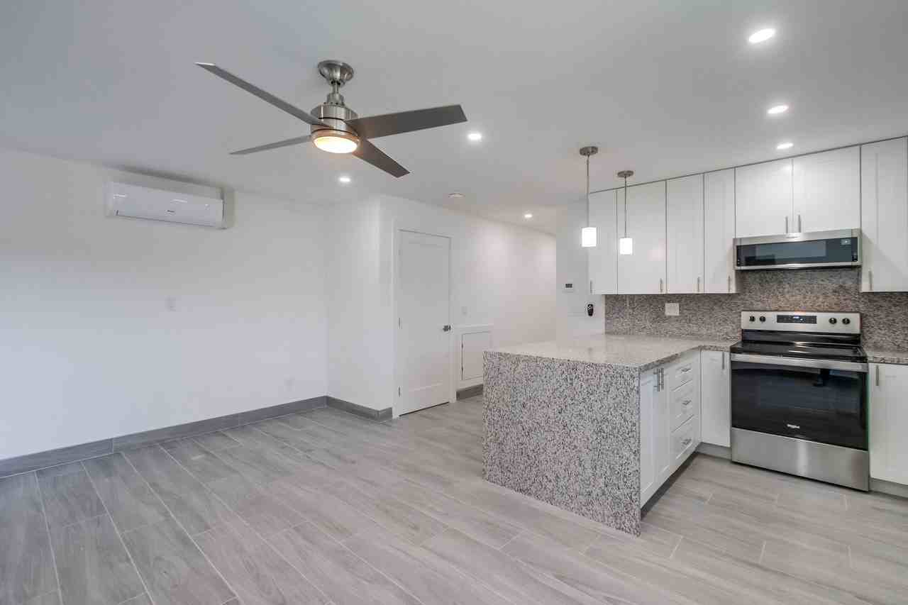 738 S. Orange Avenue - Photo 5 of 25