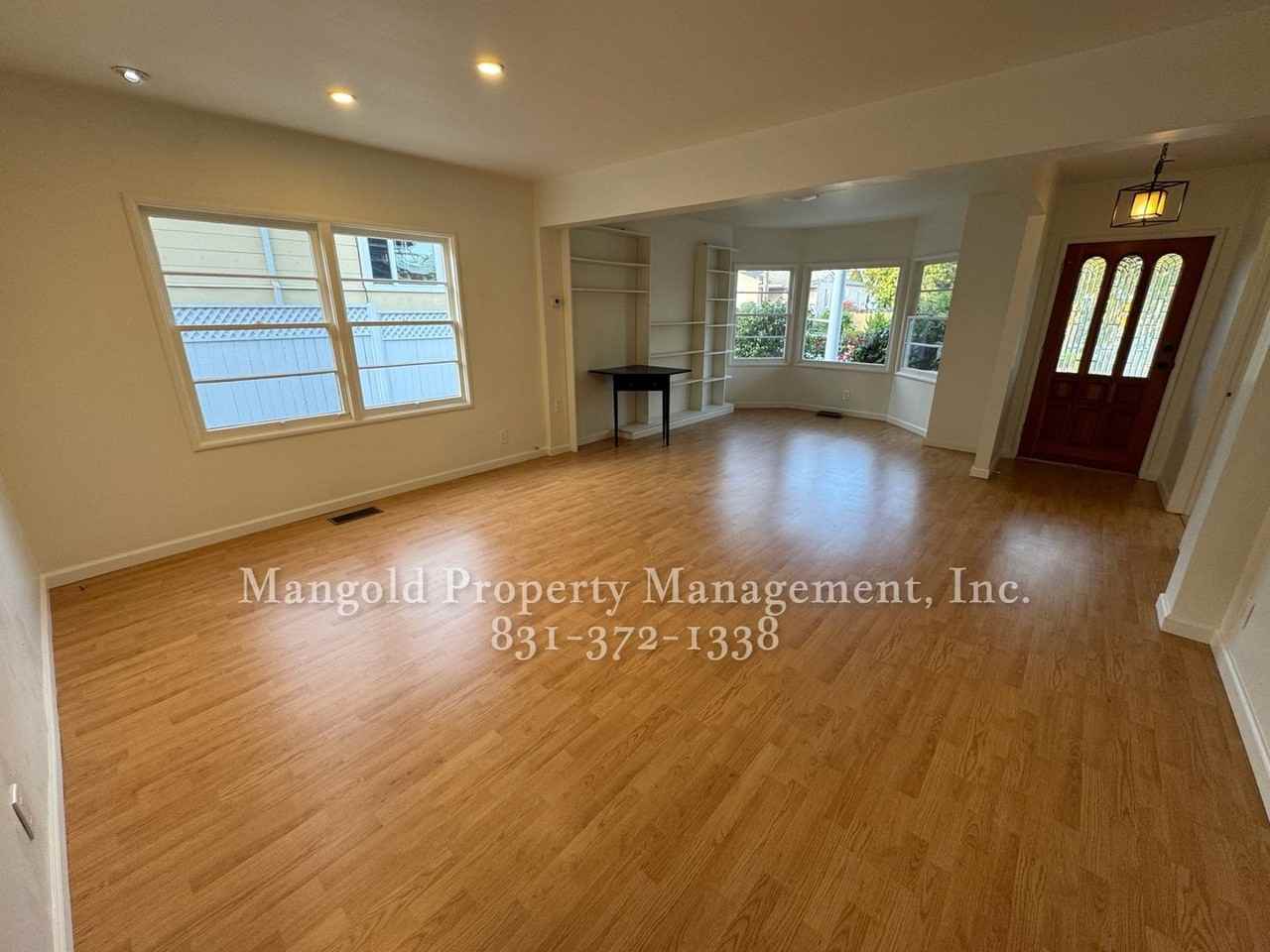 759 W Franklin St - Photo 3 of 19