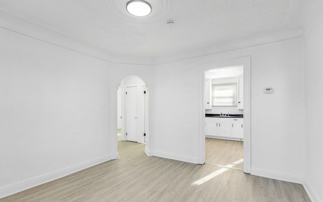 15736 Steel Street, Unit B - Photo 3 of 19