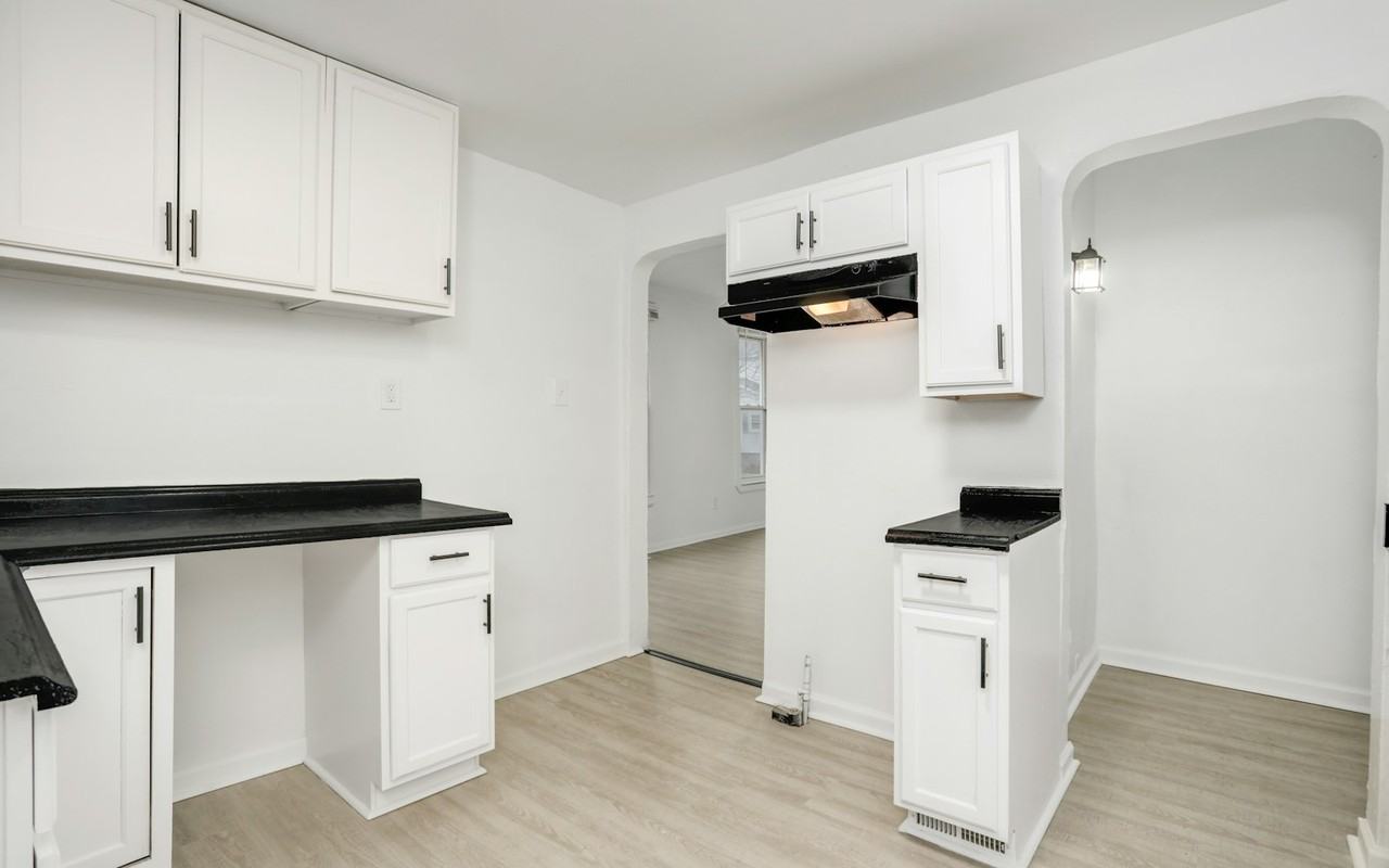 57 Oak Street - Photo 4 of 14