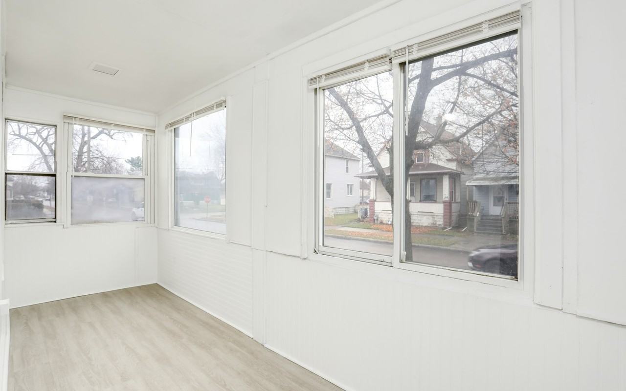 57 Oak Street - Photo 6 of 14