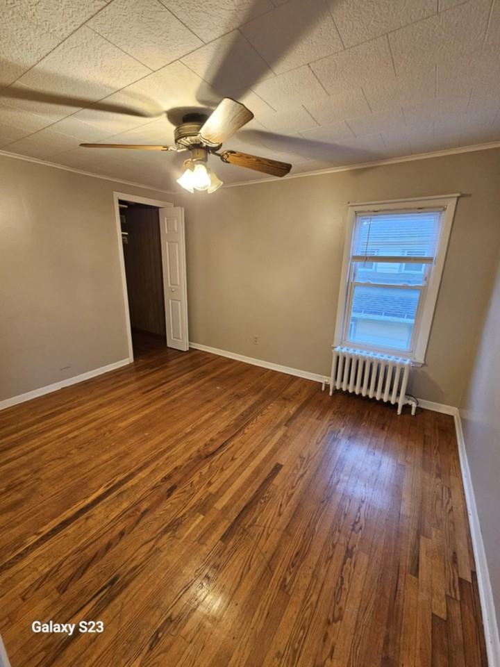 112 Dunning Ave #2UPPER - Photo 3 of 6