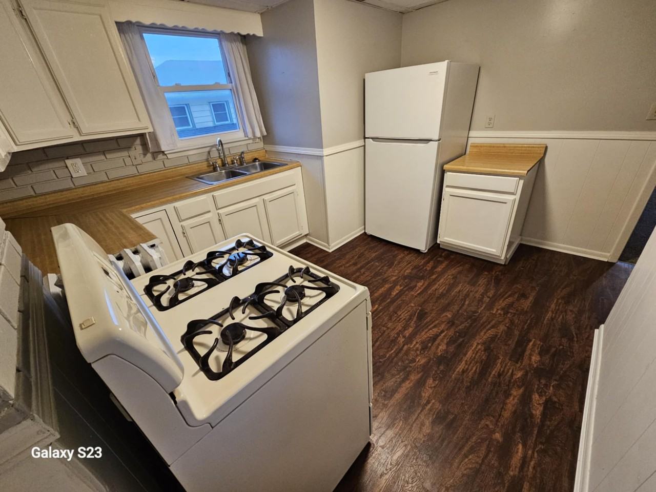 112 Dunning Ave #2UPPER - Photo 5 of 6