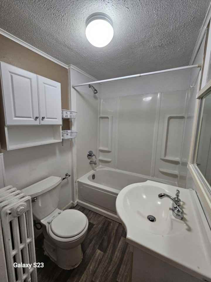 112 Dunning Ave #2UPPER - Photo 6 of 6