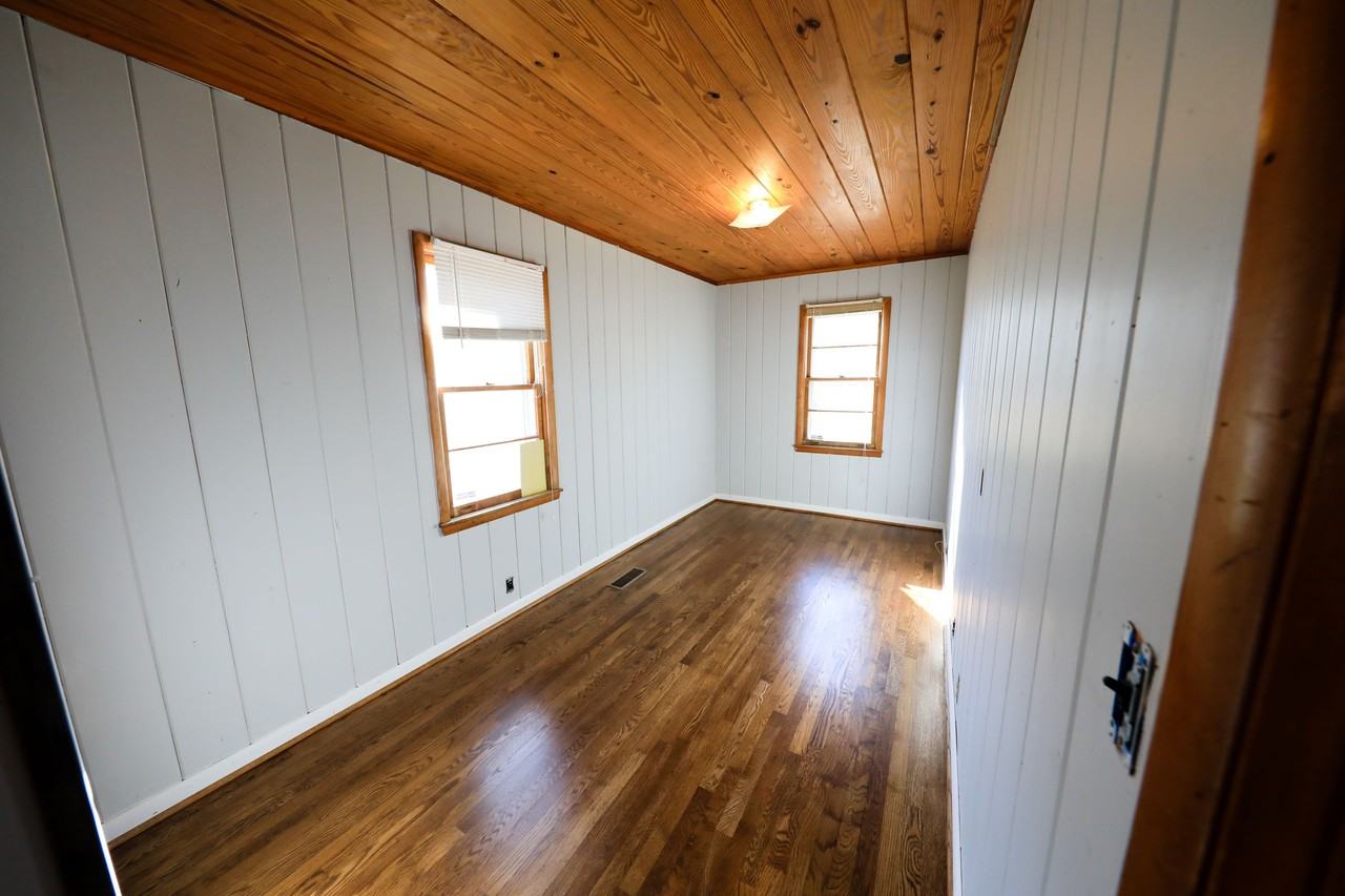 207 Lilac Ave #NA - Photo 5 of 8