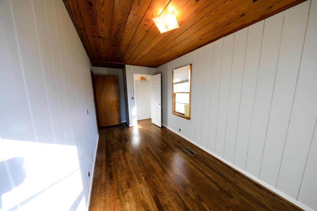 207 Lilac Ave #NA - Photo 6 of 8