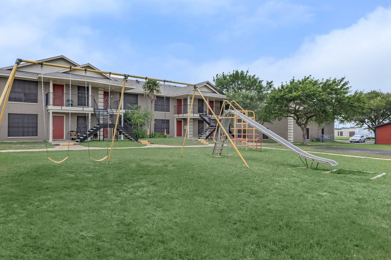 Tower South Apartments - Photo 6 of 18