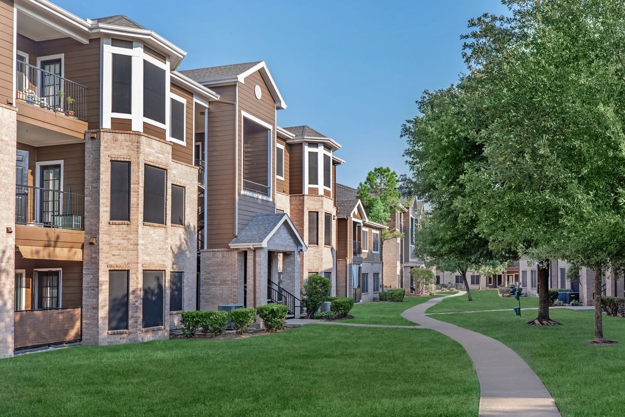 Windsor Cypress - Photo 3 of 27