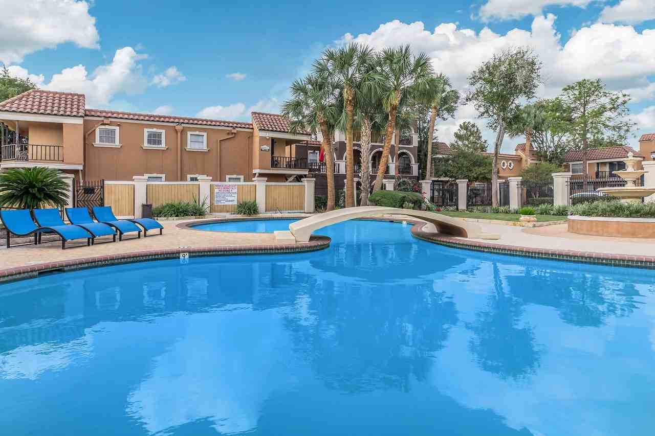 Trafalgar - Photo 2 of 24