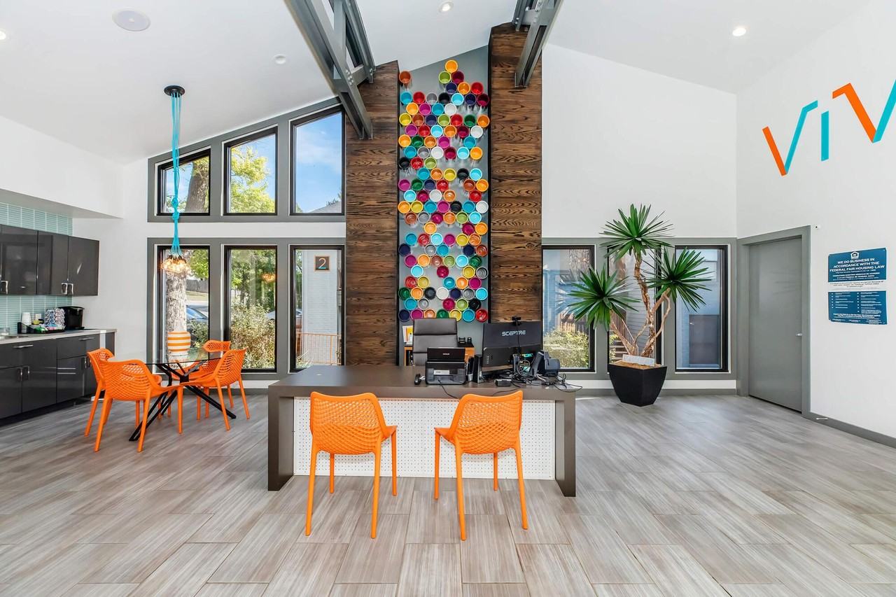 Vivid - Photo 5 of 23