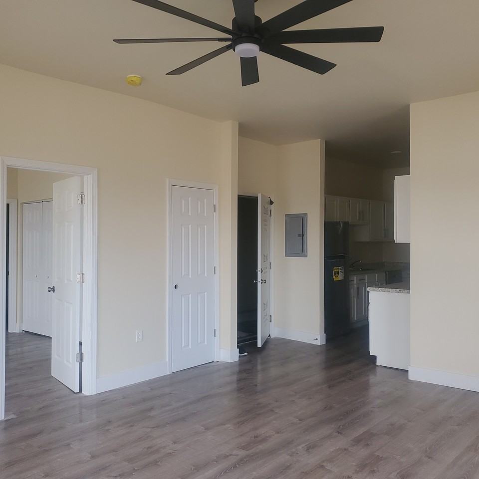 1302 Central Avenue - Photo 2 of 12