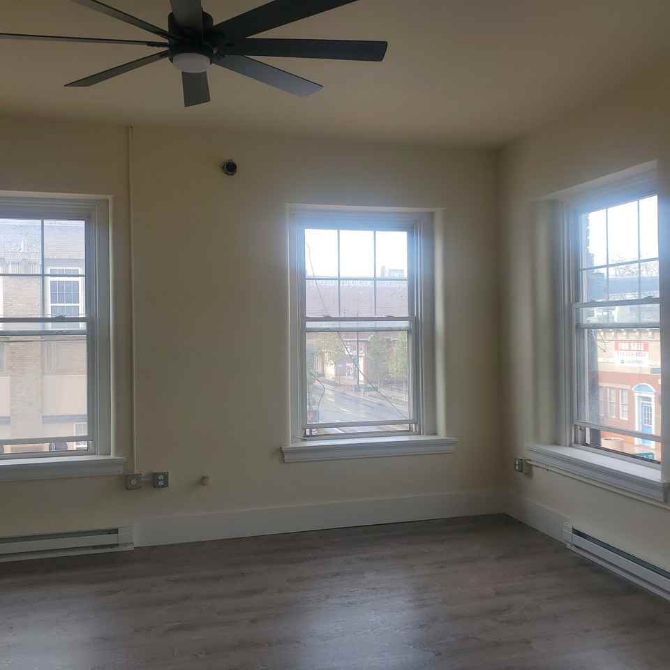 1302 Central Avenue - Photo 5 of 12