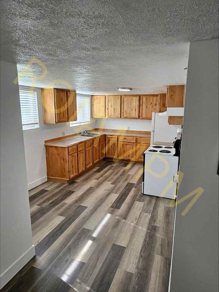 209 West 24th Street - Photo 2 of 14