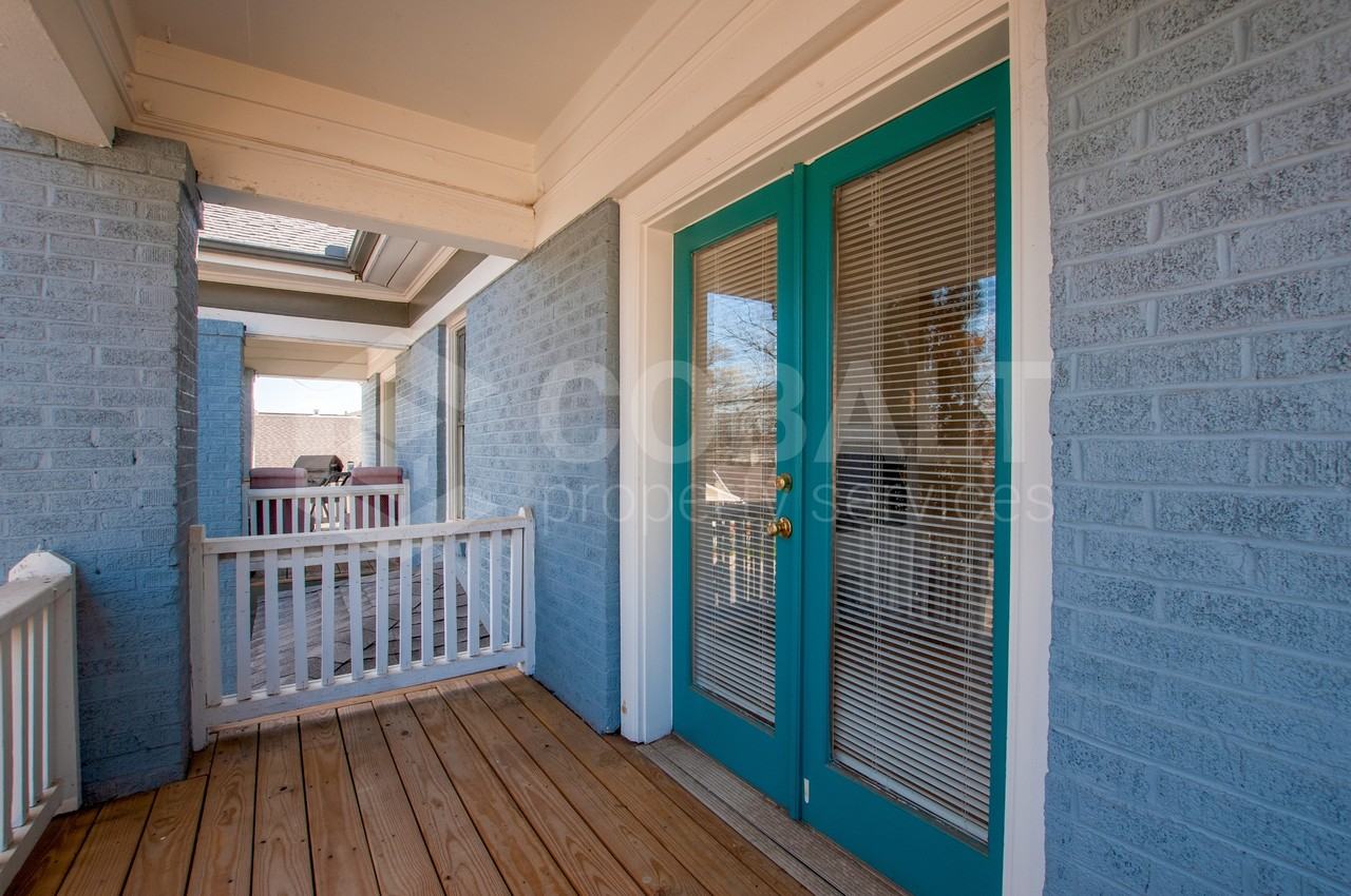 555 Winton Terrace - Photo 3 of 15