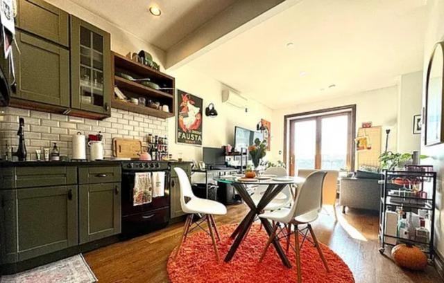 871 Grand Street - Photo 6 of 8