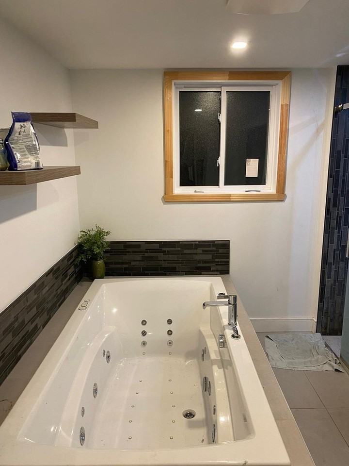 1425 Rue Holmes - Photo 3 of 11