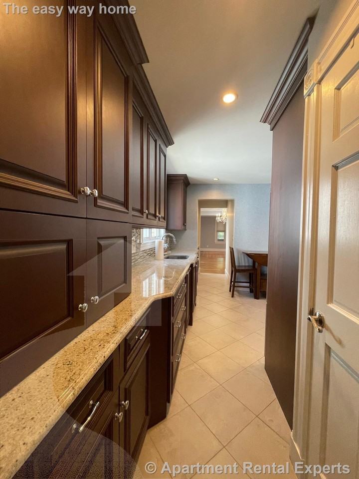 31 Lafayette St #1 - Photo 2 of 21