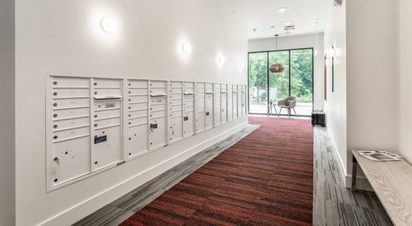 Poste Apartments - Photo 5 of 29