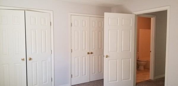 The Drake at Oak Grove Apartments - Photo 6 of 35