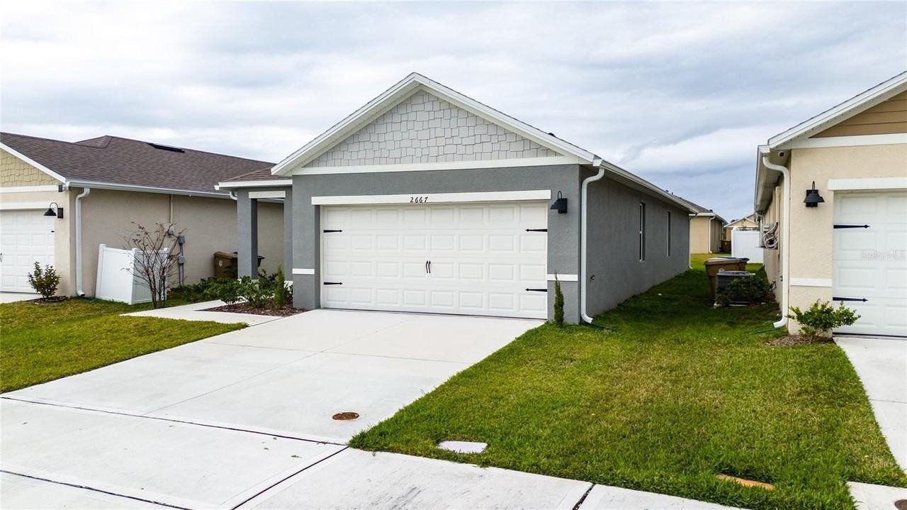 2667 Swooping Sparrow Drive - Photo 2 of 49