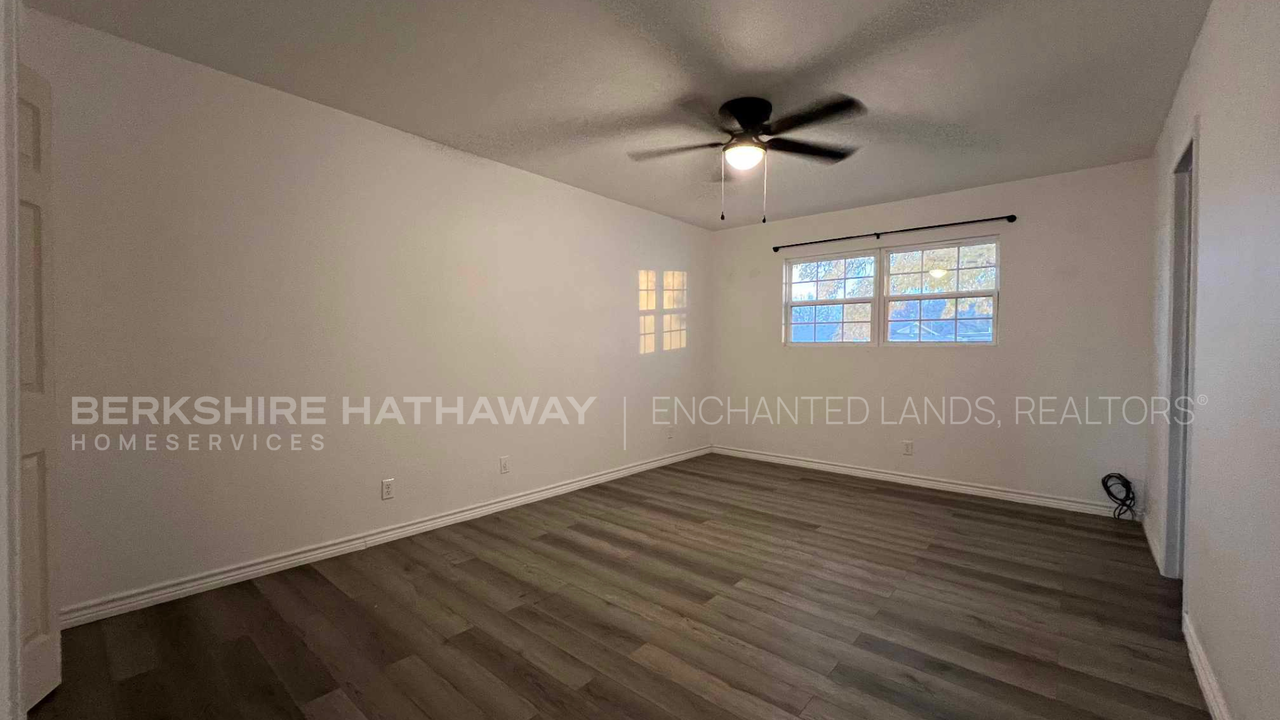 1420 N Country Club Cir - Photo 6 of 10