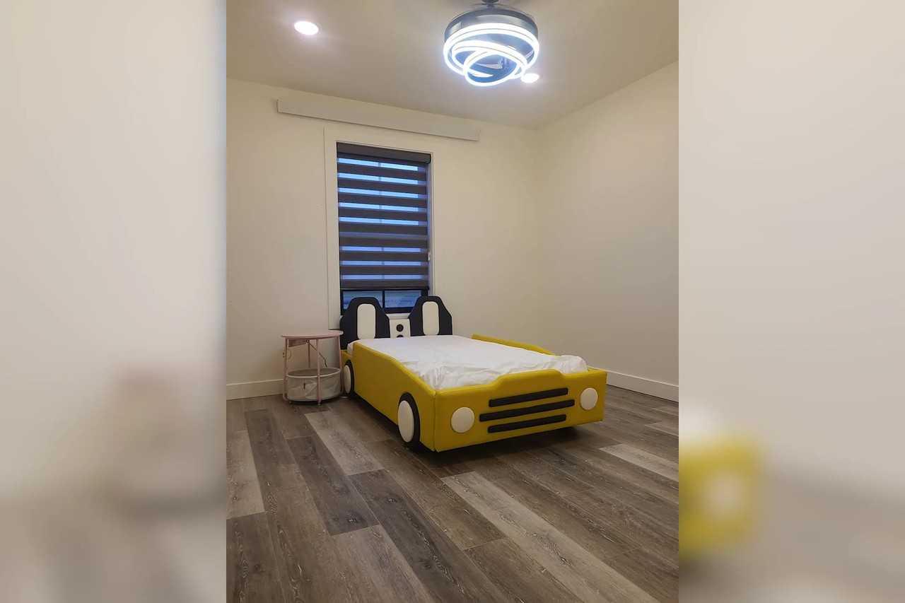 212 Riverwalk Dr - Photo 3 of 16