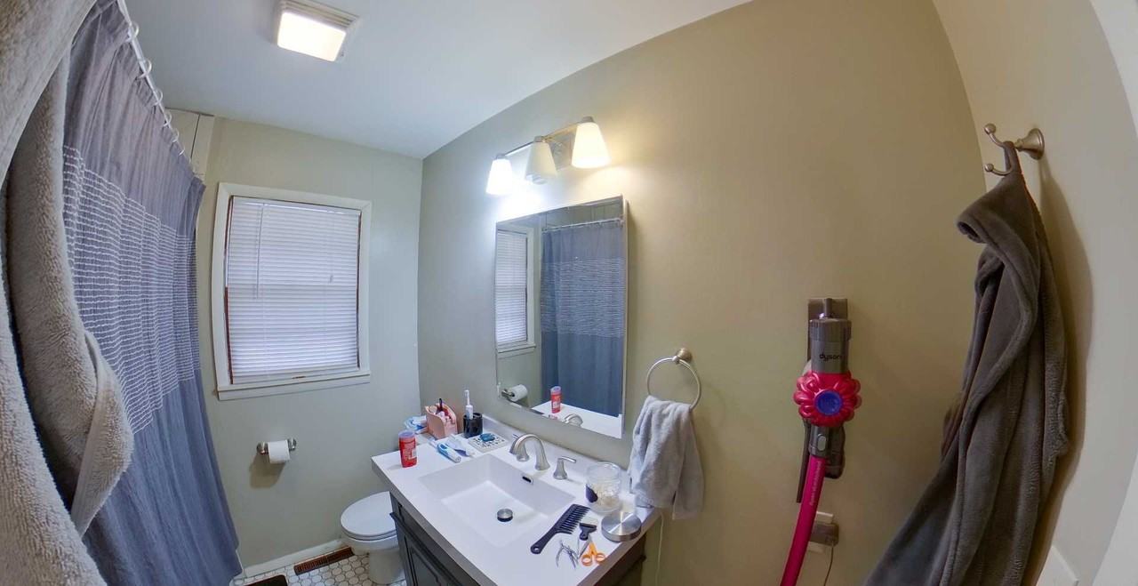 2006 Anderson Ave - Photo 4 of 13