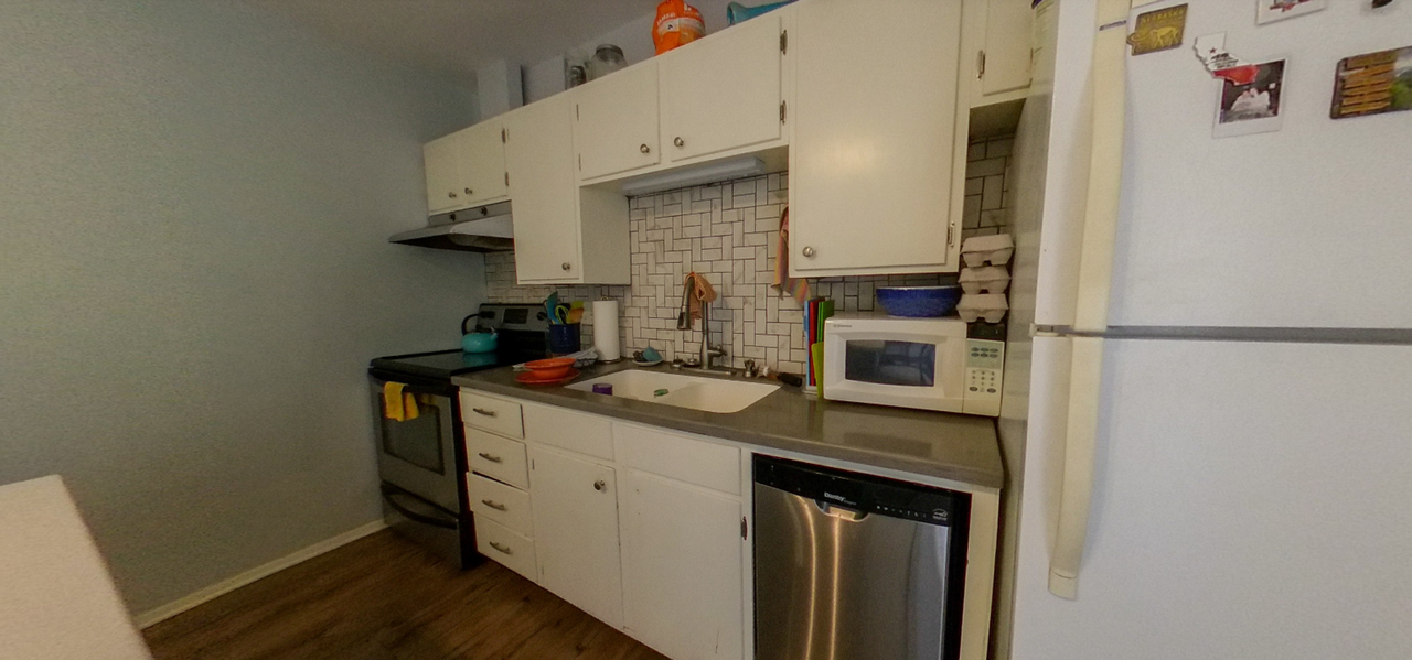 2004 Anderson Avenue - Photo 2 of 13