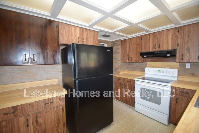 3115 Buckingham Ave - Photo 5 of 30