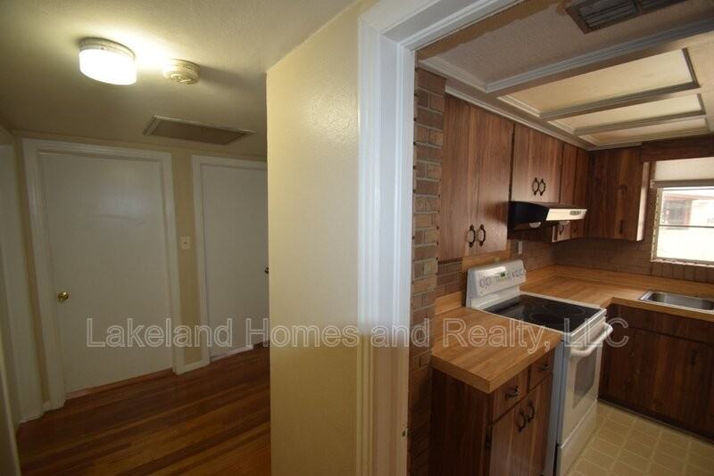 3115 Buckingham Ave - Photo 6 of 30