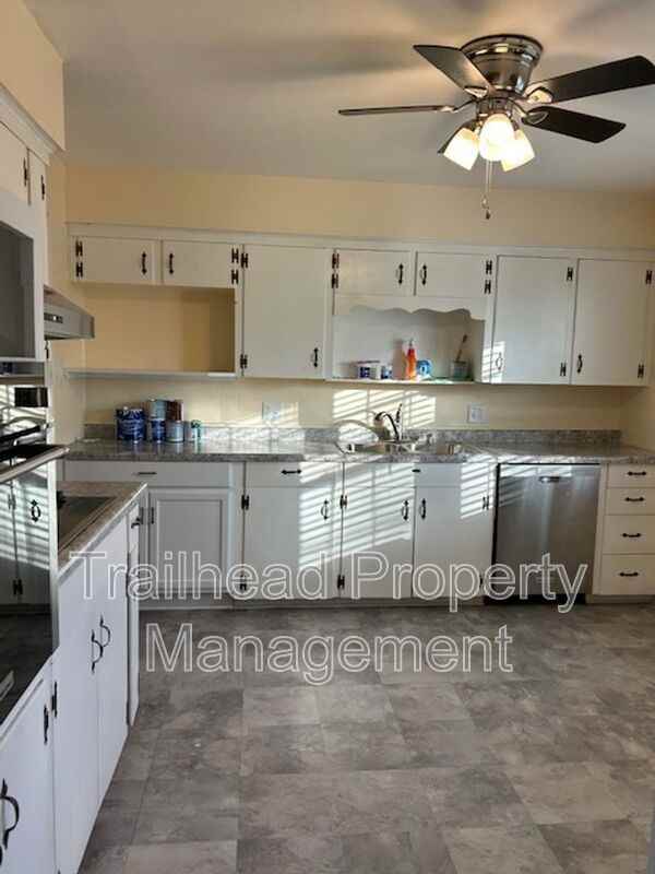 7411 Ash Ave - Photo 6 of 34