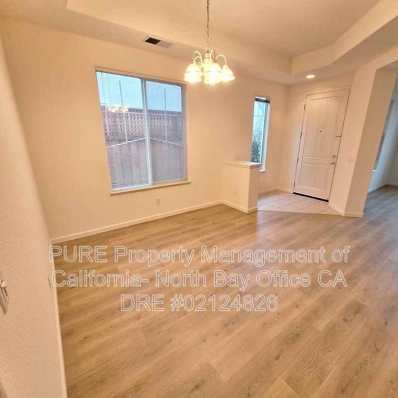 1887 Mallard Ln - Photo 3 of 19