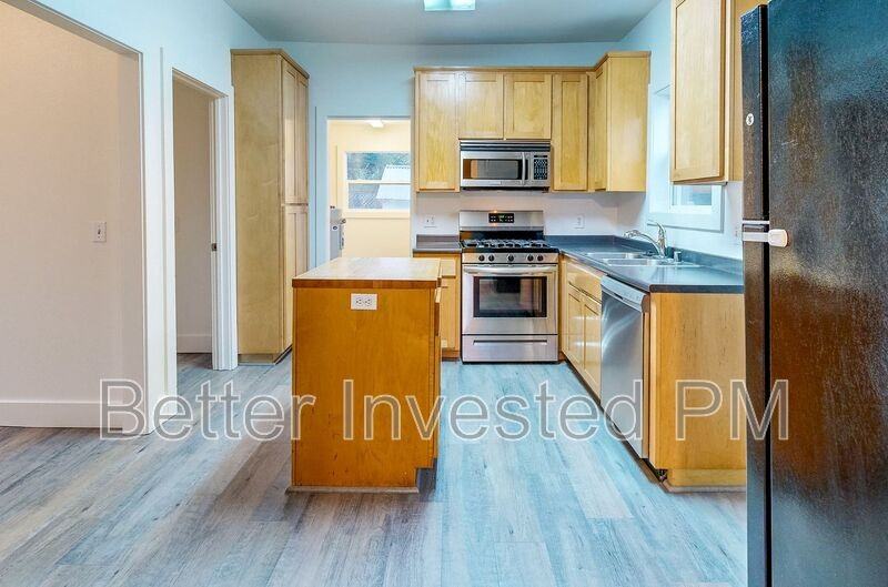 130 W 6th St - Photo 2 of 44