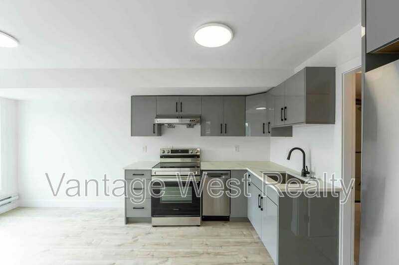 800 Westview Way - Photo 2 of 9