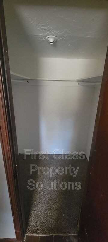 661 Nw 16th St - Photo 7 of 31