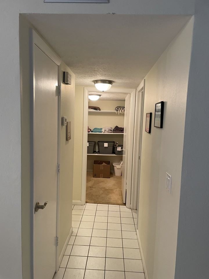 1412 Se 46th St - Photo 7 of 34