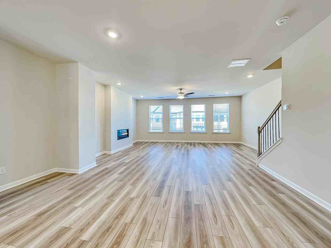 321 Sammon Way - Photo 4 of 22