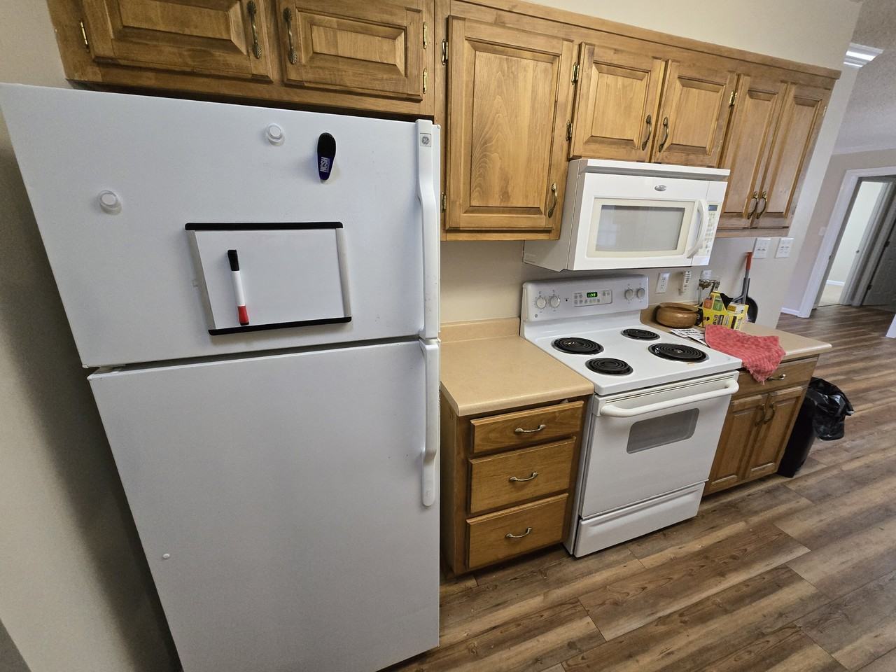 607 Paris St - Photo 3 of 23