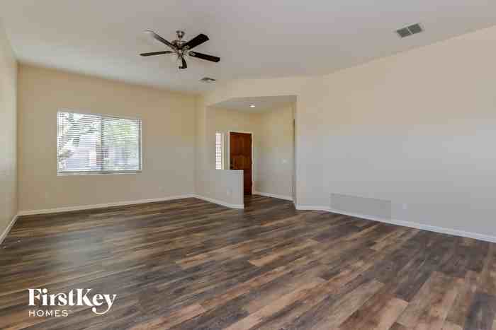 8503 N Sunny Rock Ridge Dr - Photo 3 of 15