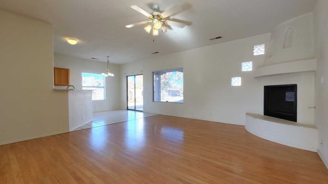 7123 Luz De La Luna Pl Nw - Photo 2 of 17