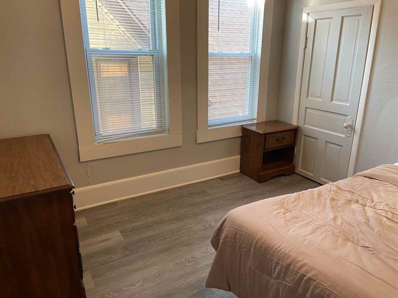 2657 S. 28th St, Milwaukee, WI 53215 - Photo 2 of 4